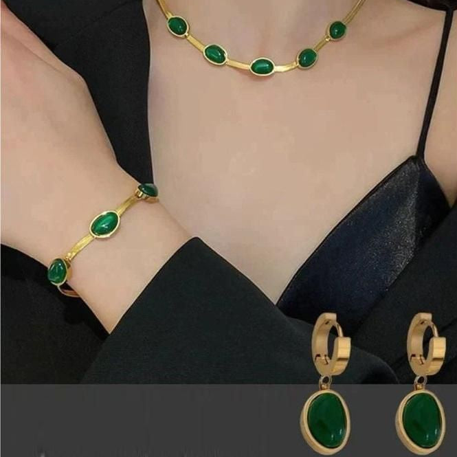 Oval Green Crystal Pendant Necklace Set With Bracelet
